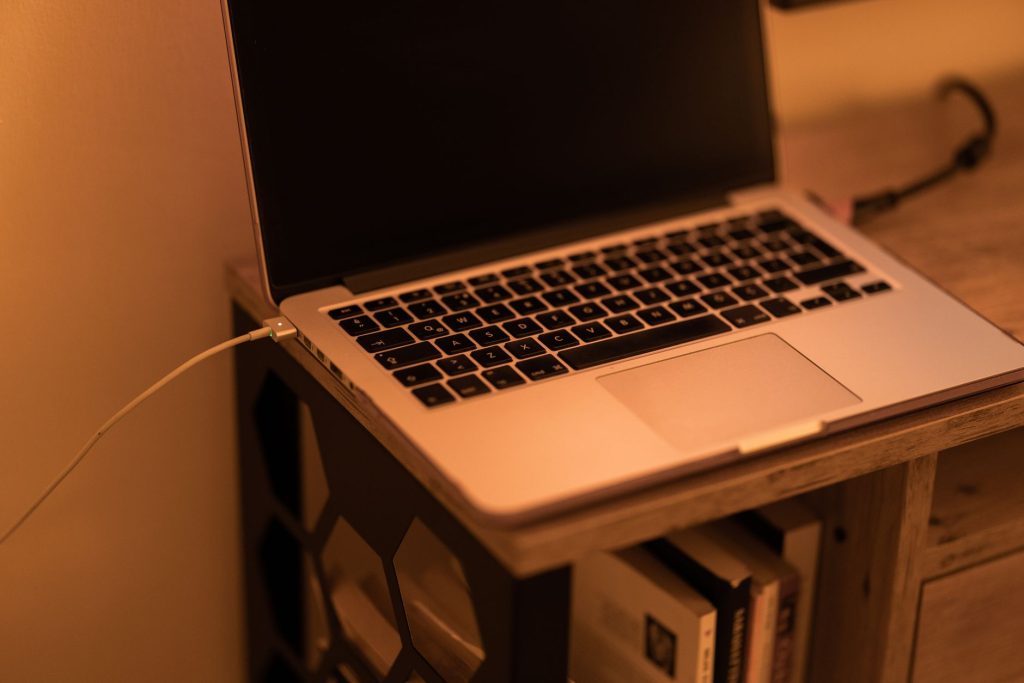Charging a laptop outdoors